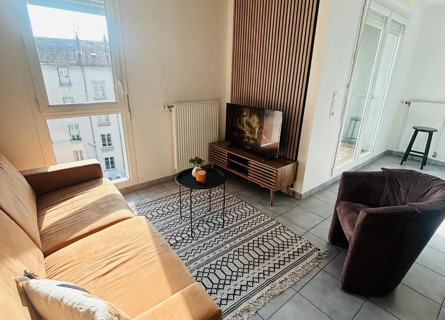 Lascano Parking Gratuit Proche Gare Aeroport Eurexpo Groupama Stadium Villeurbanne Apartment
