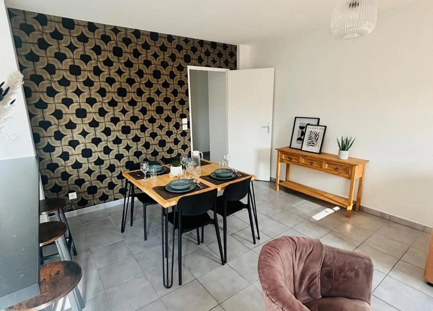 Lascano Parking Gratuit Proche Gare Aeroport Eurexpo Groupama Stadium Villeurbanne Apartment