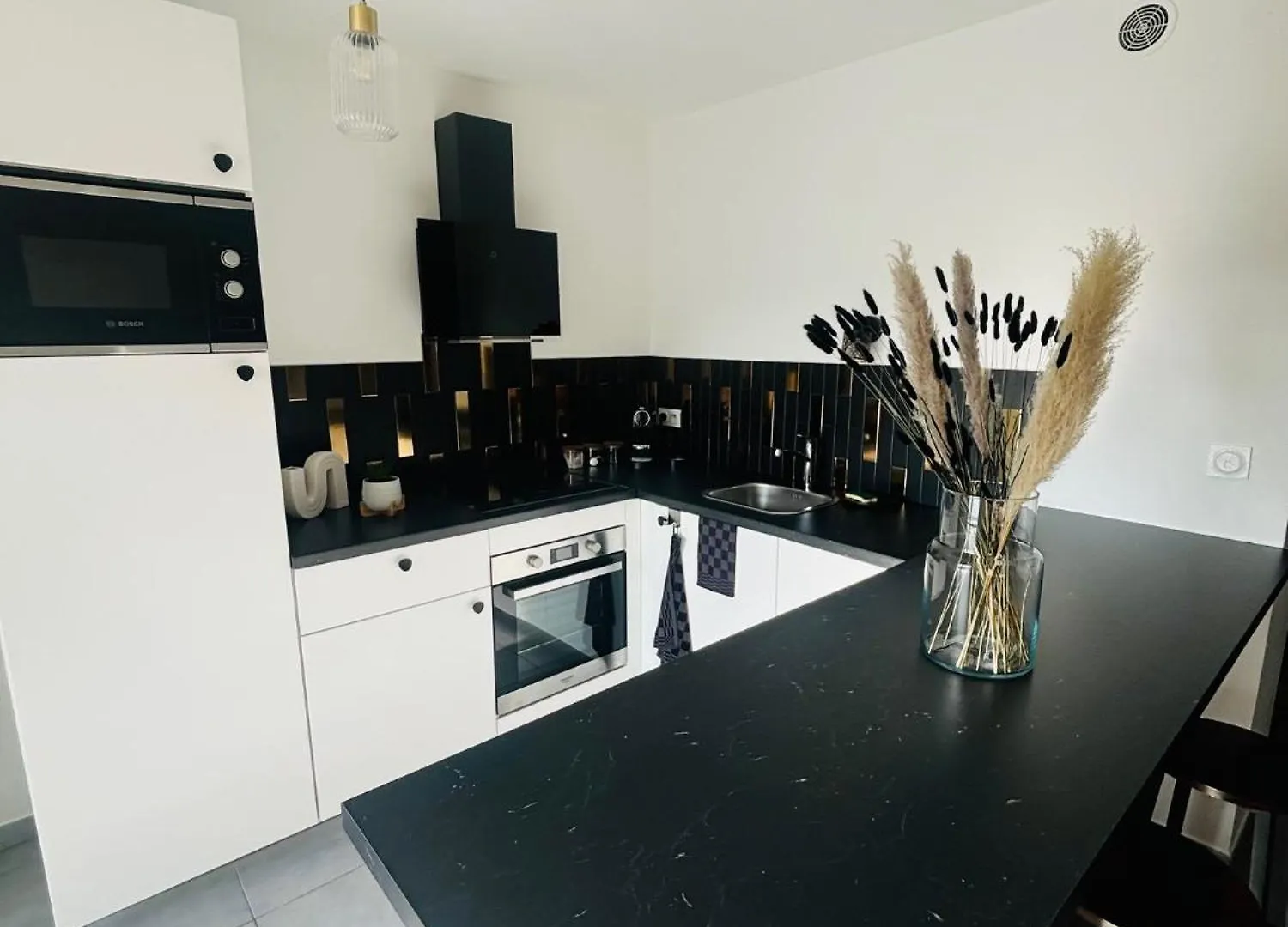 Apartment Lascano Parking Gratuit Proche Gare Aeroport Eurexpo Groupama Stadium Villeurbanne France