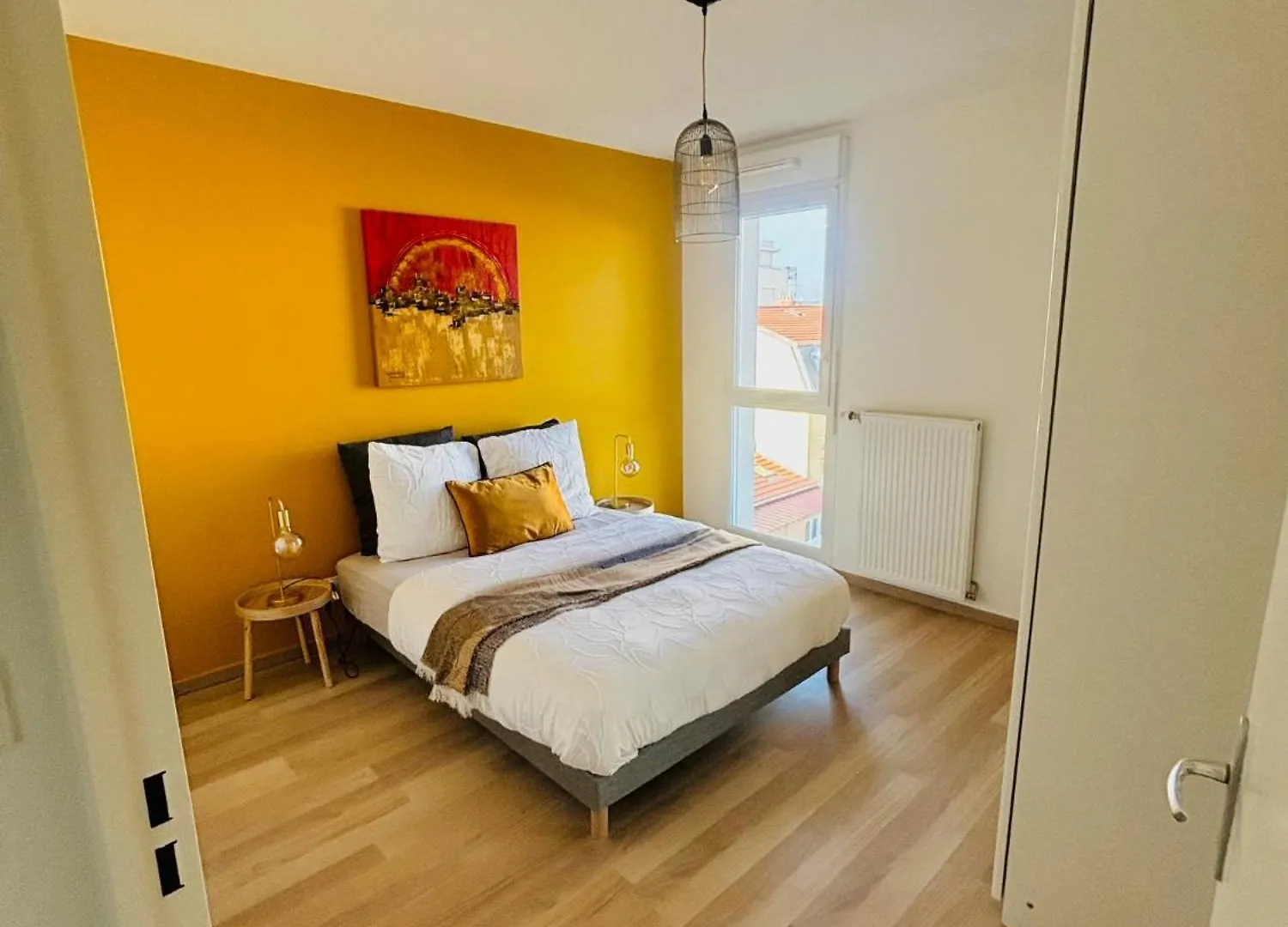 Lascano Parking Gratuit Proche Gare Aeroport Eurexpo Groupama Stadium Villeurbanne France