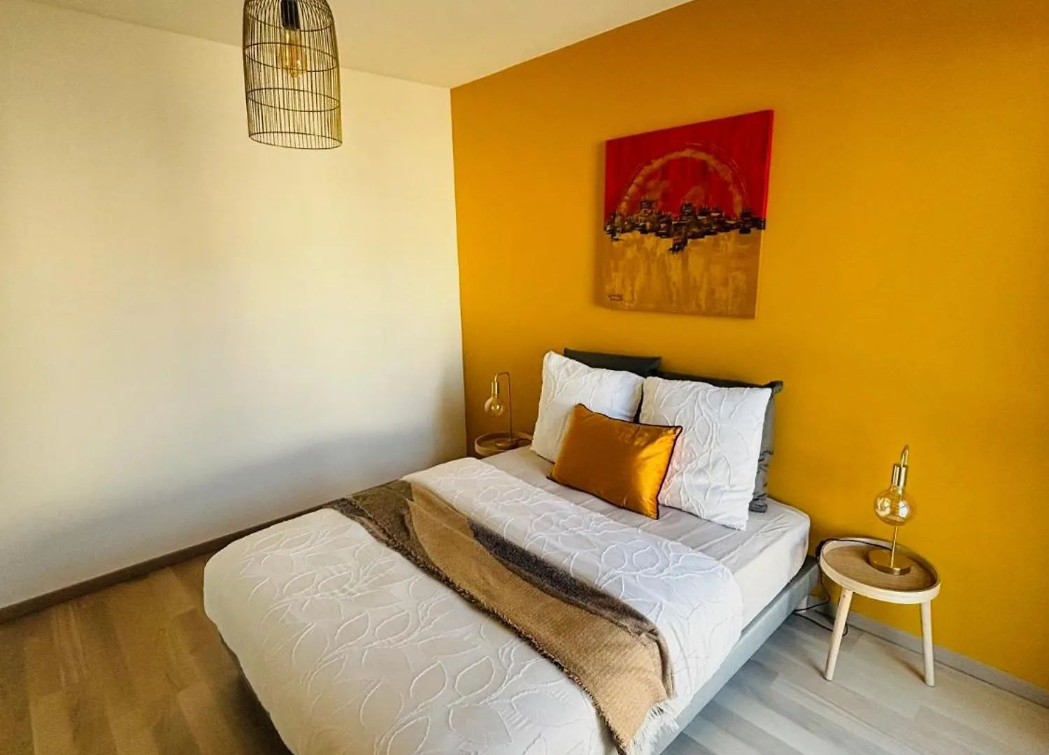 Lascano Parking Gratuit Proche Gare Aeroport Eurexpo Groupama Stadium Villeurbanne 0*,  France